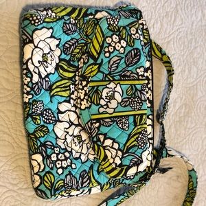 Vera Bradley Island Blooms Pattern Laptop Bag
